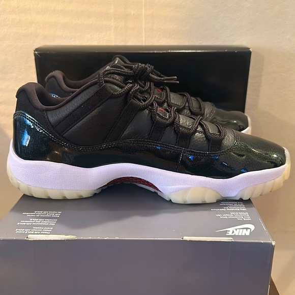 Air jordan 11. Retro (Low) 72-10 - Picture 5 of 10